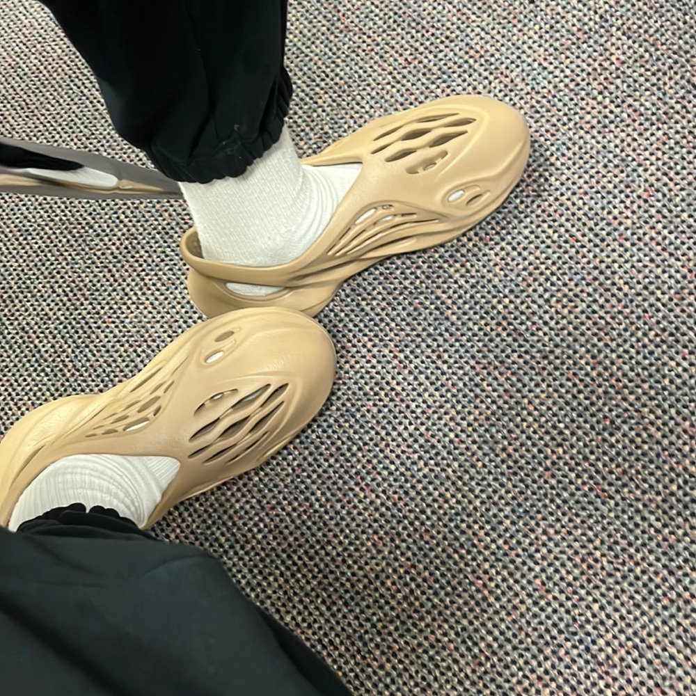 Yeezy foamrunners